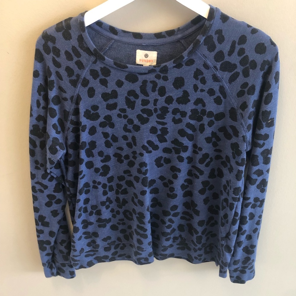 Sweatshirt